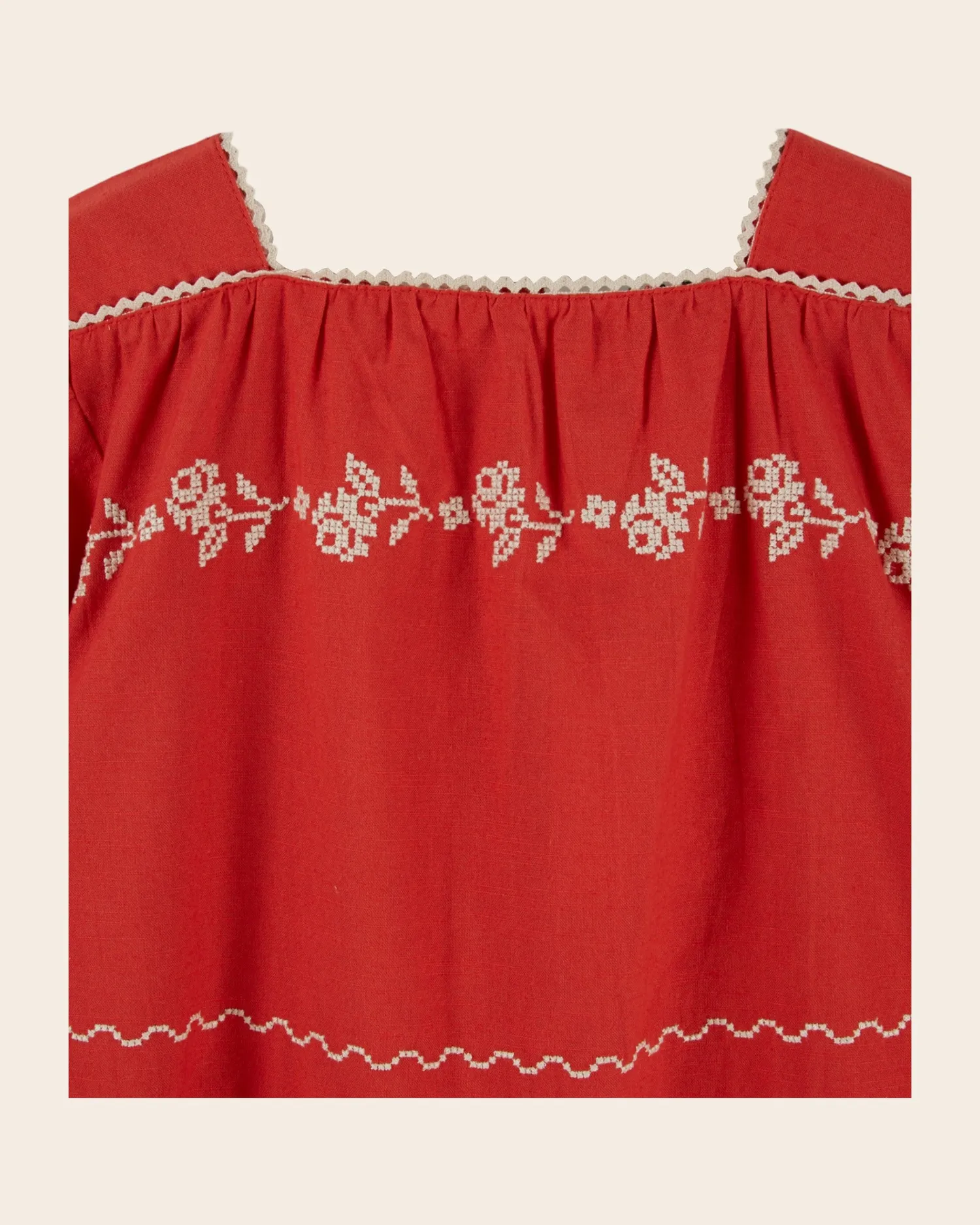 Emile et Ida Col Carré pigebluse rød broderi bomuld