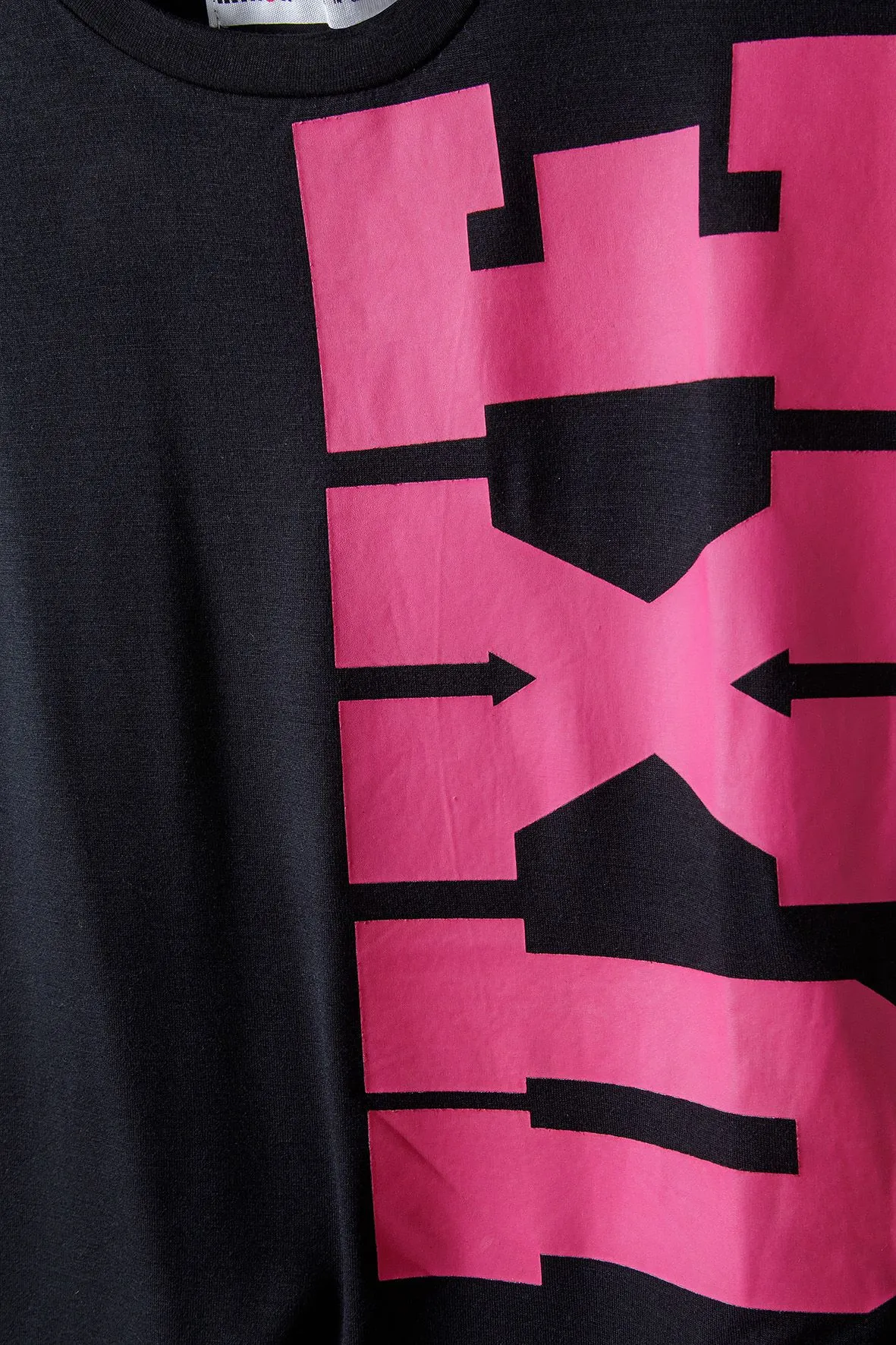 Minoti 38357 t-shirt sort pink skrift