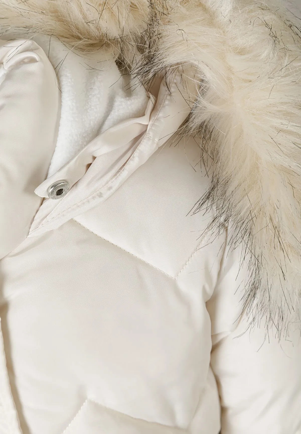Minoti 45288 dynejakke pige beige quiltet hætte