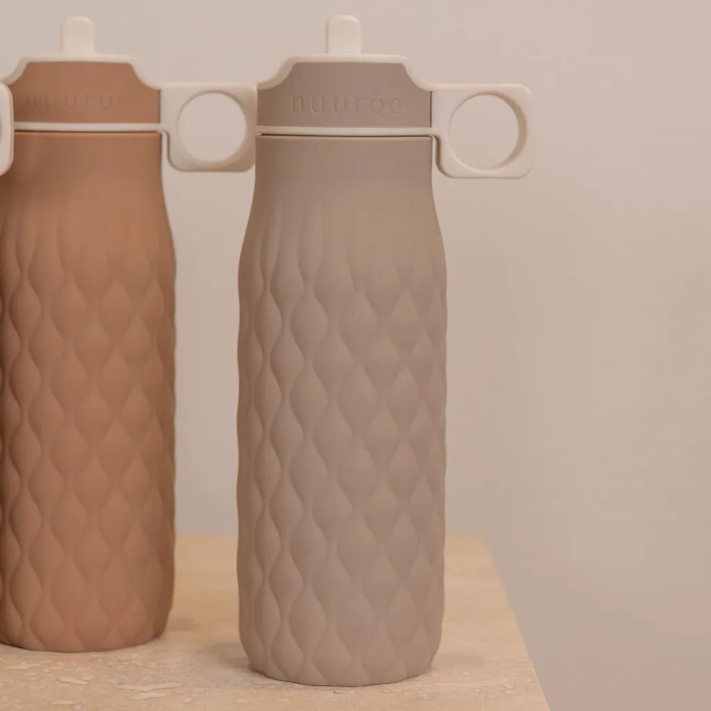 nuuroo Nima drikkedunk 400 ml Cobblestone silikone