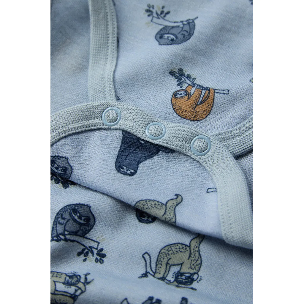 Hust & Claire Baloo Lazy body Baby Blue uld bambus