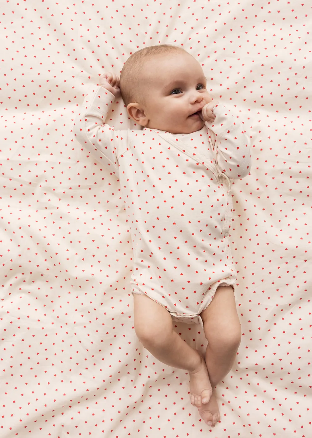 MarMar Bed Linen Scallop Baby sengetøj Happy Hearts 70x100 cm