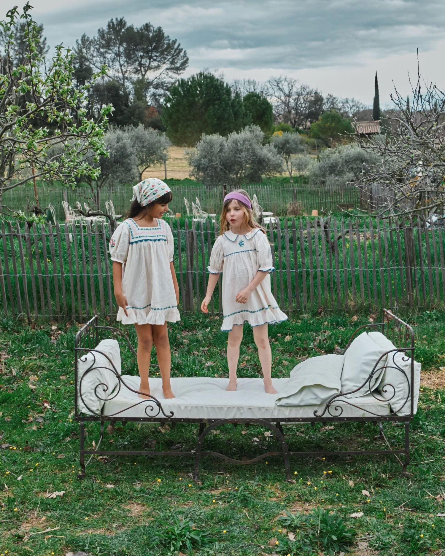 Emile et Ida broderet kjole creme bomuld