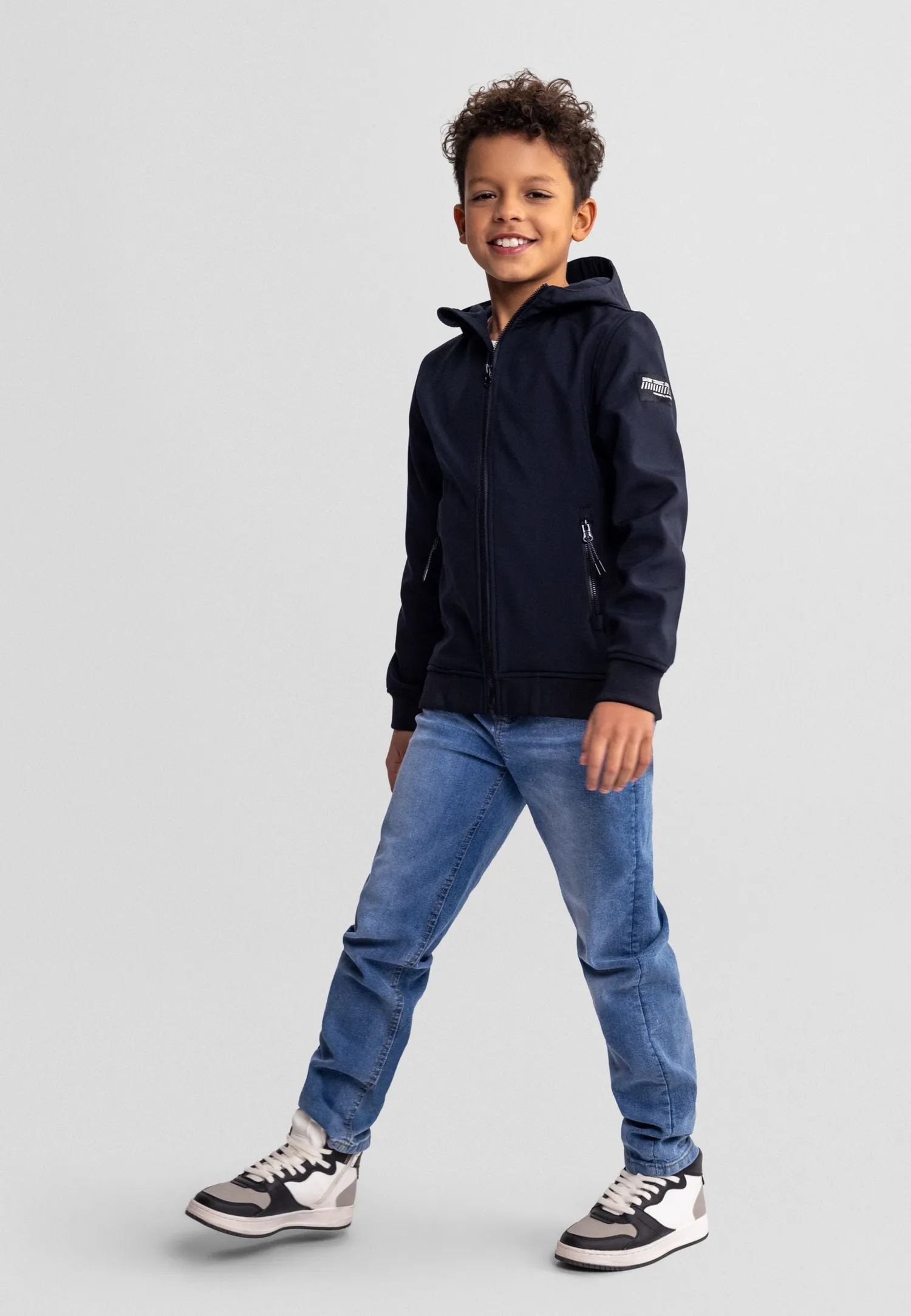 Minoti 44610 softshelljakke til drenge sort