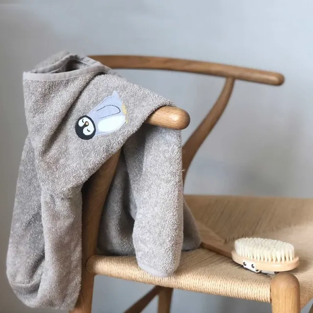 nuuroo Celsa poncho Penguin bomuld 50x50