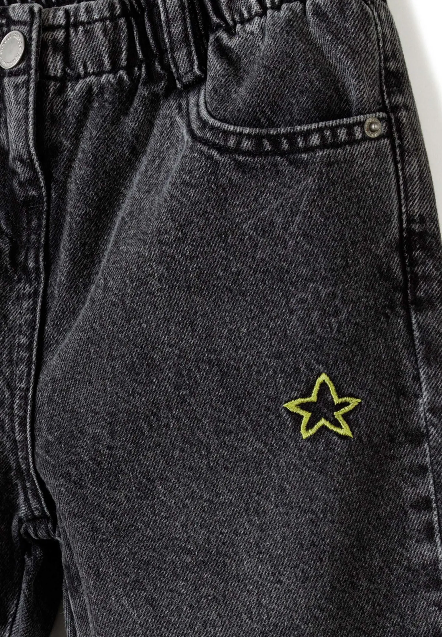 Minoti 43844 jeans sort broderi straight