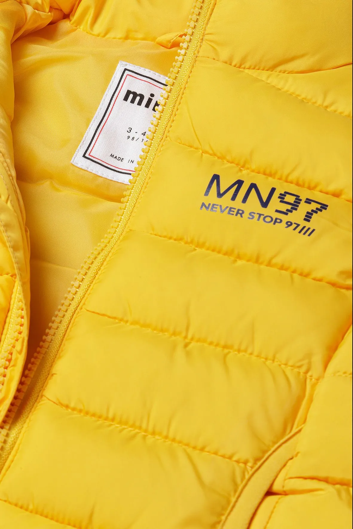 Minoti 38544 stepvest gul let drenge