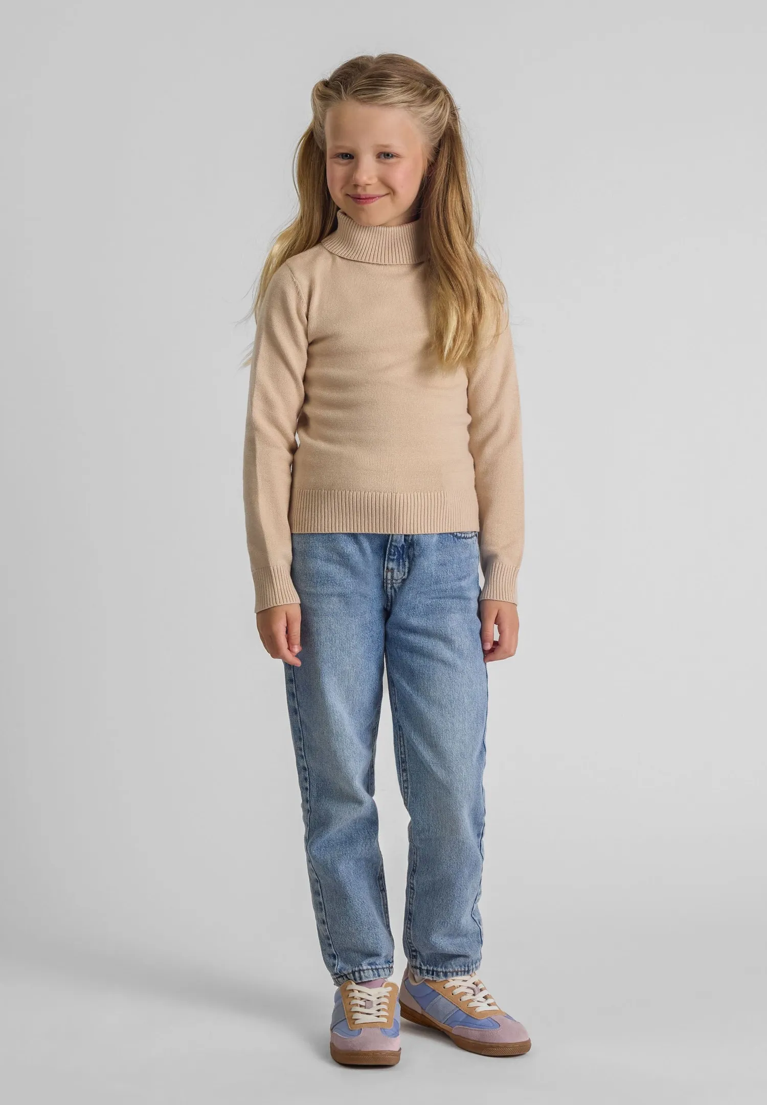 Minoti 43897 rullekravetrøje beige til piger rib