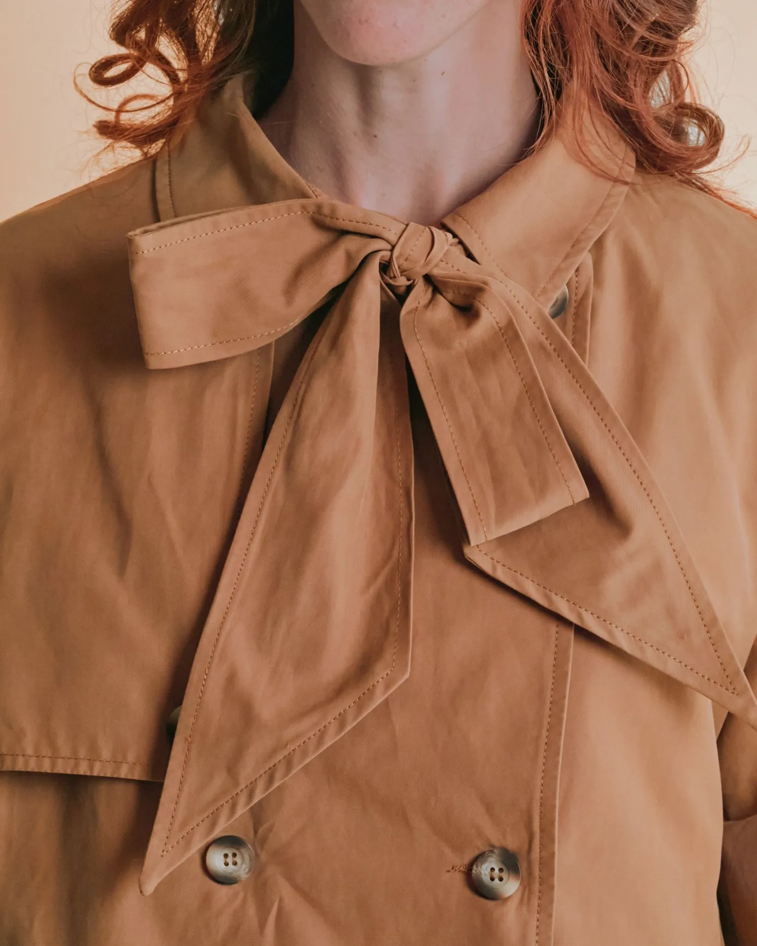 Emile et Ida Eric trenchcoat camel bindekrave