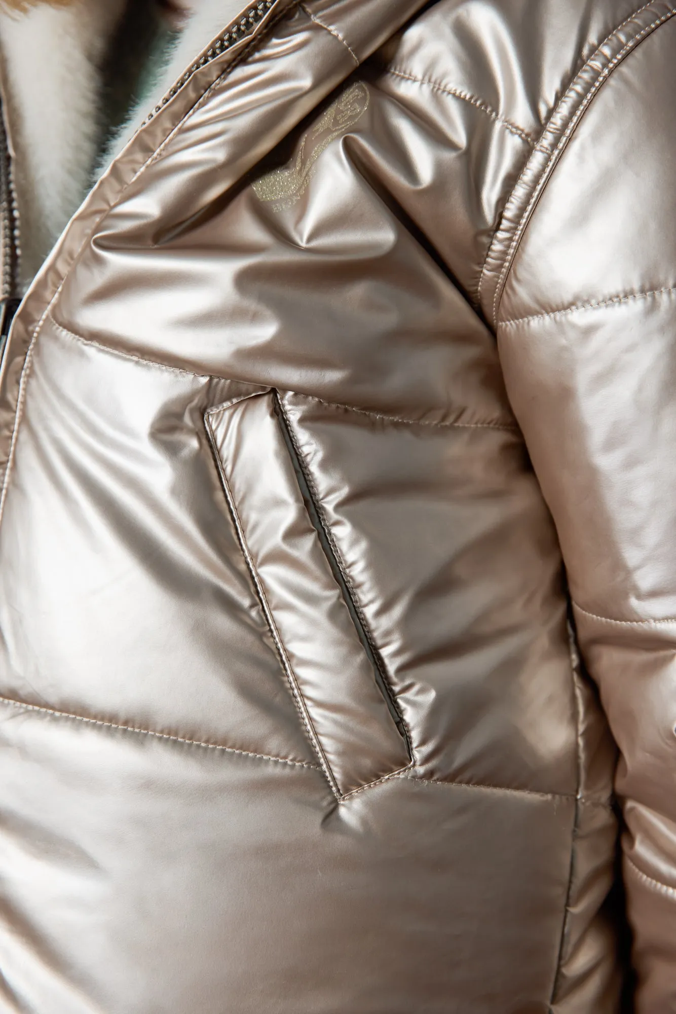Bonton Moove Champagne dynejakke metallic hætte