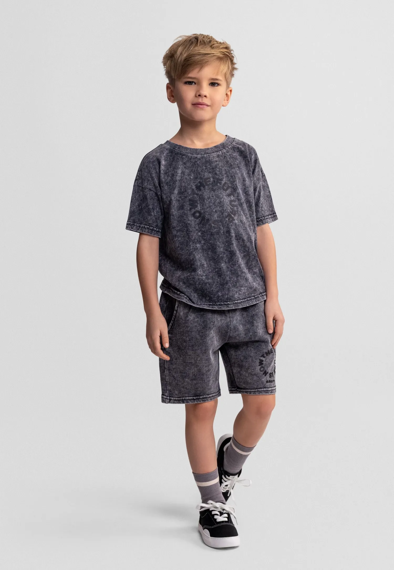 Minoti 44791 shorts-sæt grå acid-wash