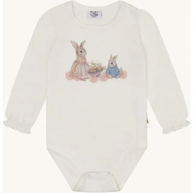 Hust & Claire Britt Cute Rabbit body Sugar økologisk