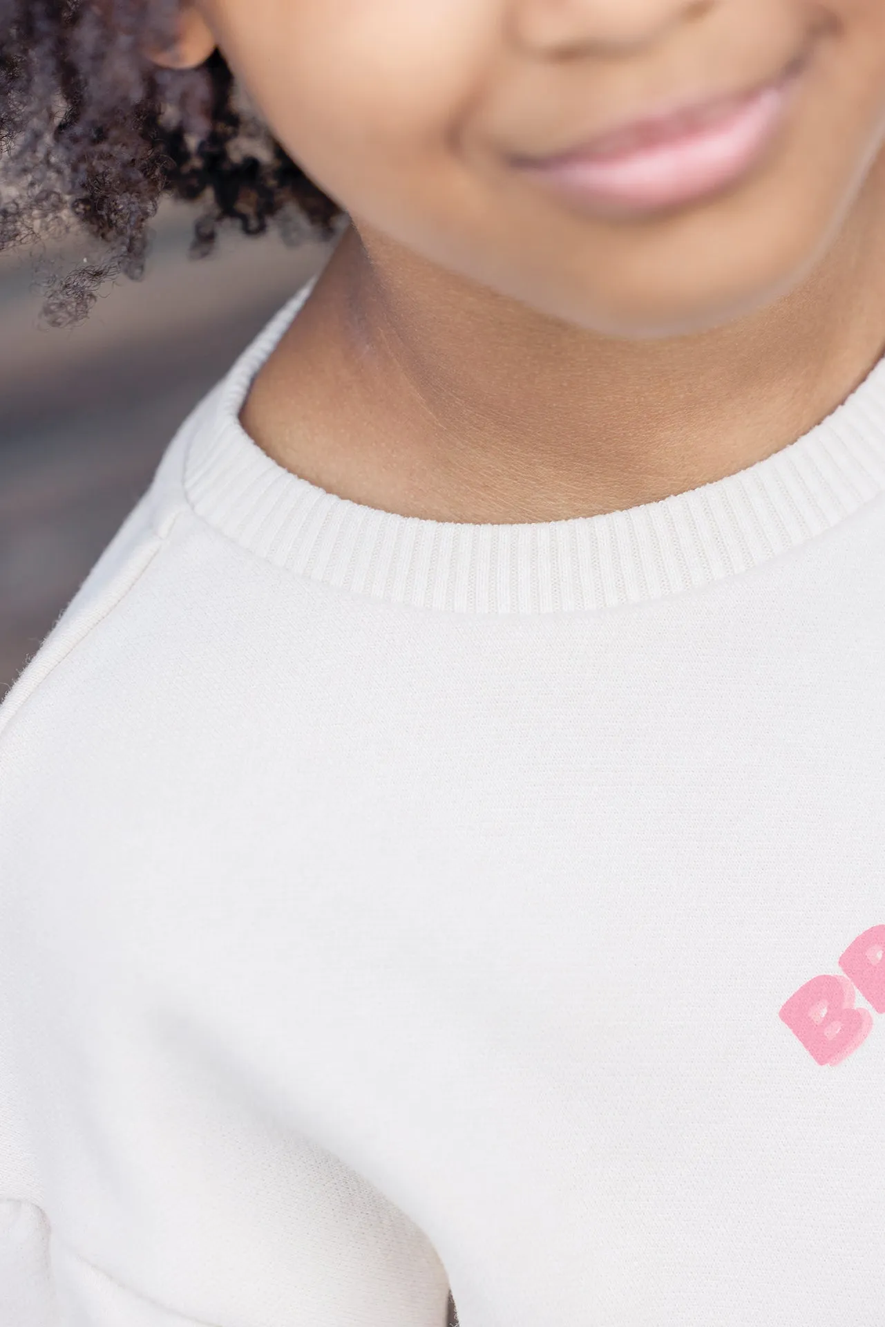 Bonton Lys sweatshirt ecru får brushing pige