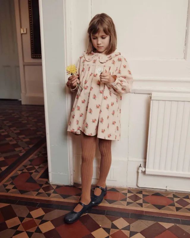Emile et Ida blomstret velourkjole beige løs pige