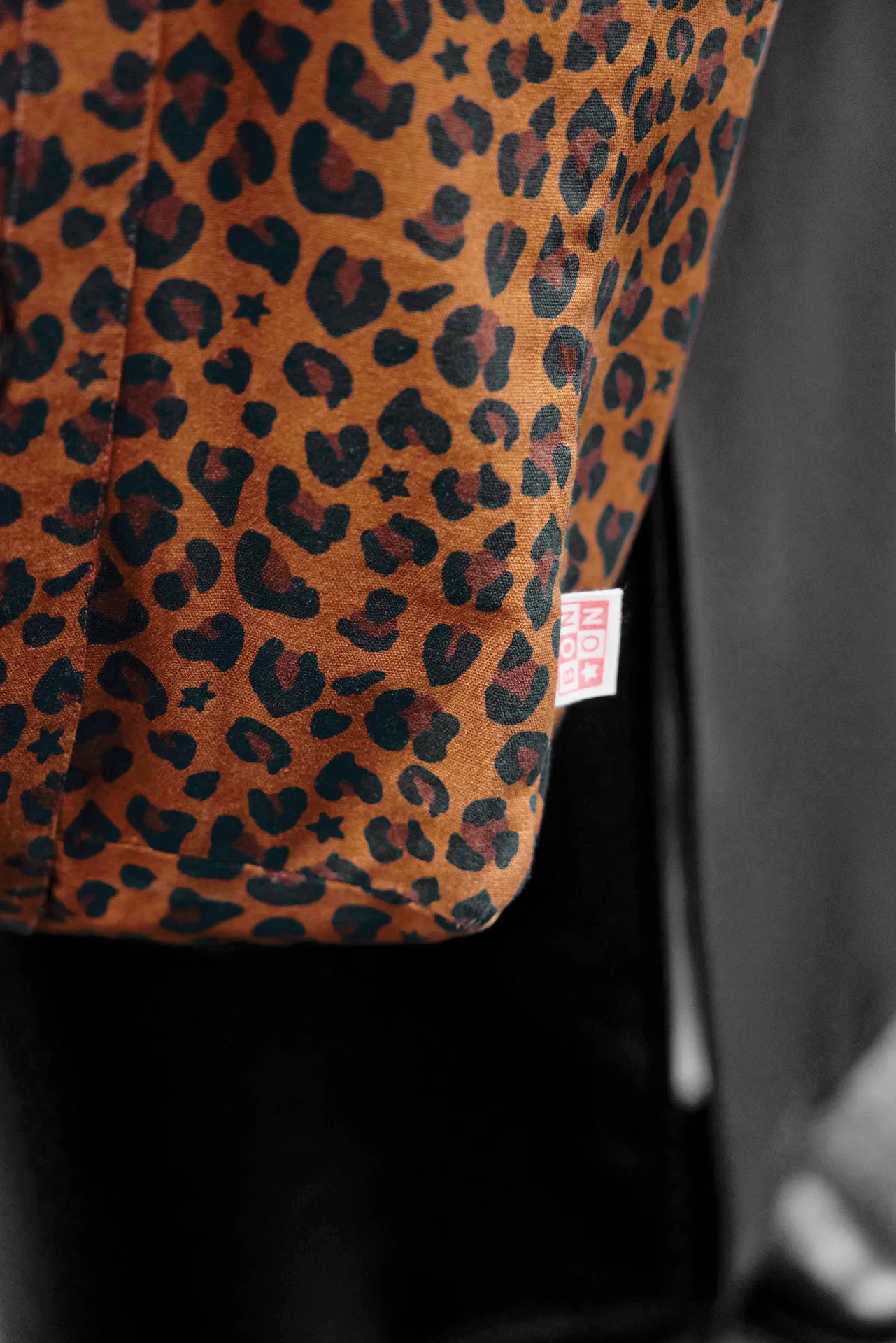 Bonton Leopard mulepose stor leopard bomuld