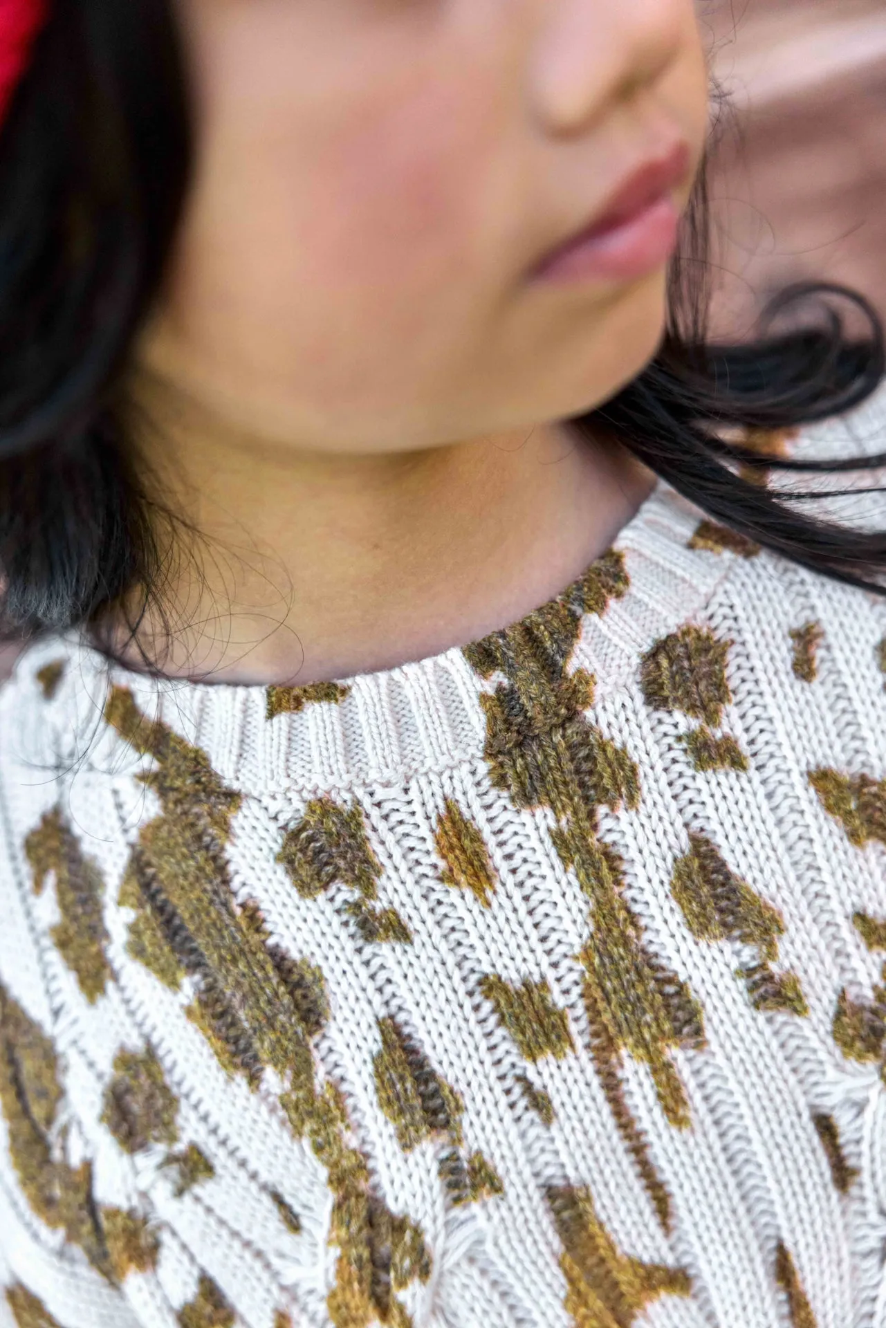 Bonton Misty Cow striktrøje beige ko-plet