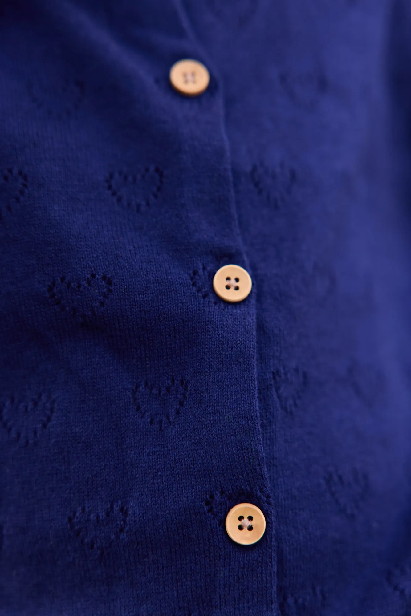 Bonton Lilou cardigan blå hjertehuller bomuld