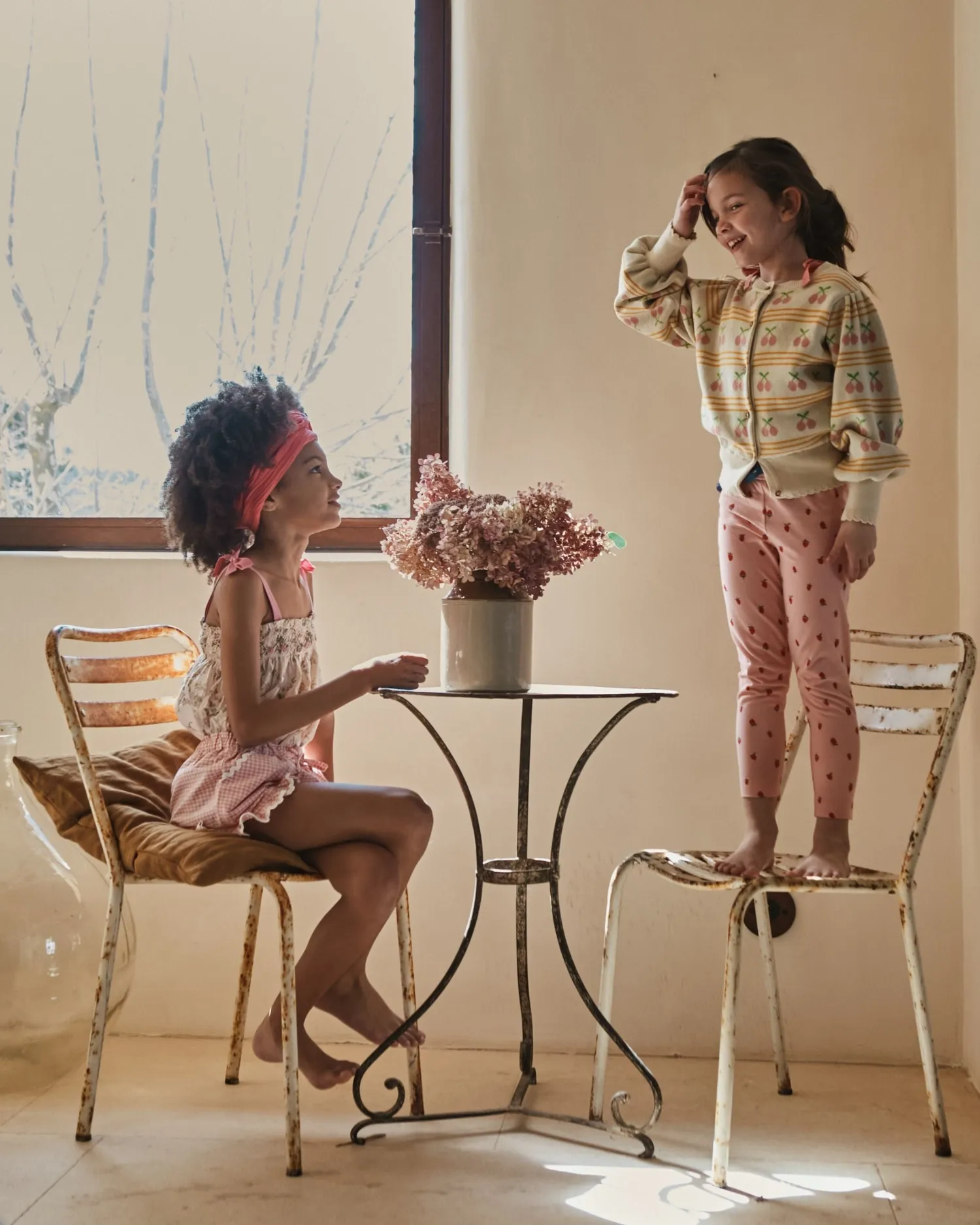 Emile et Ida Jacquard cerises cardigan beige økologisk bomuld
