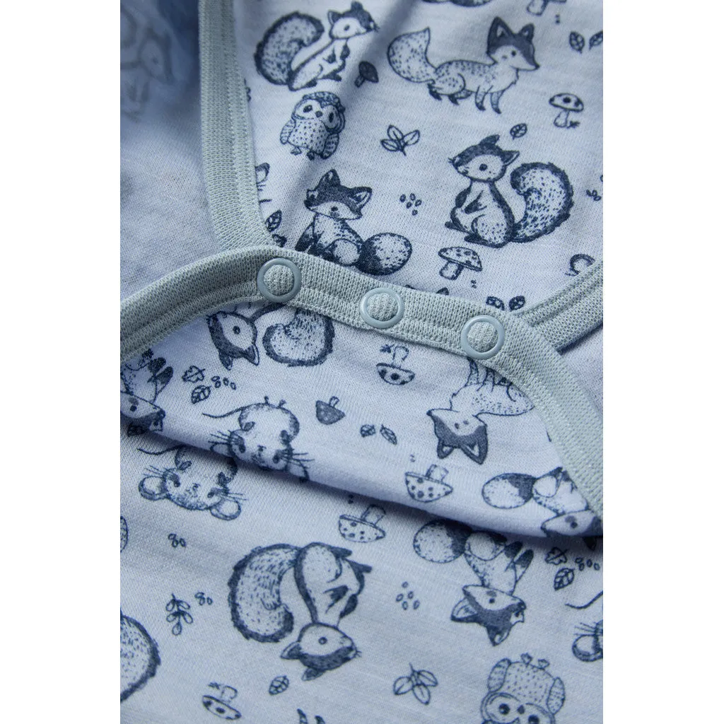 Hust & Claire Bo Wrap Woodland body baby blue merinould