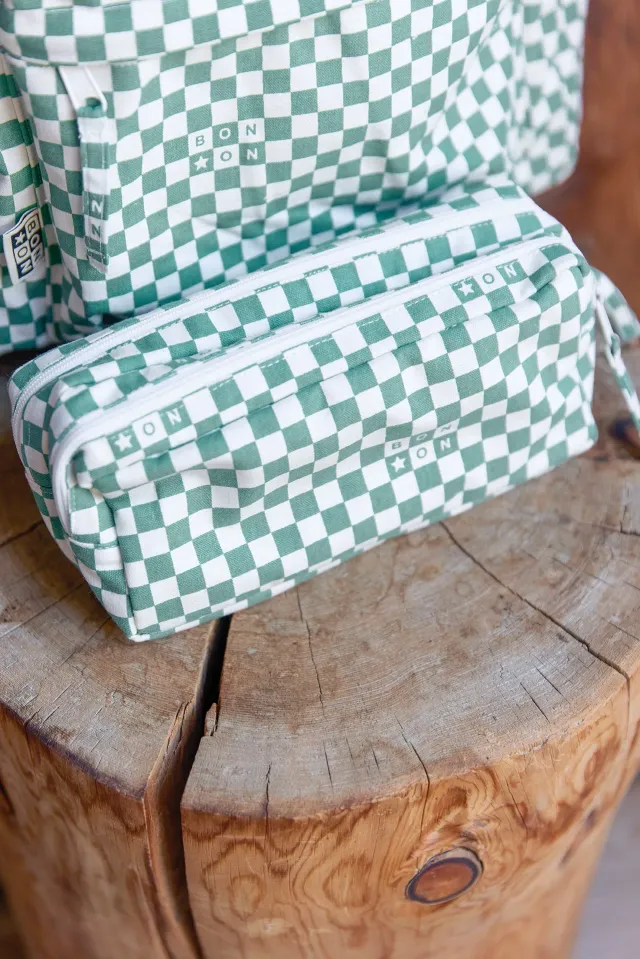 Bonton Damier Vert penalhus grøn tern 22 cm