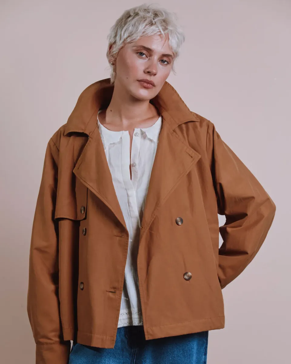 Emile et Ida Eric trenchcoat camel bindekrave