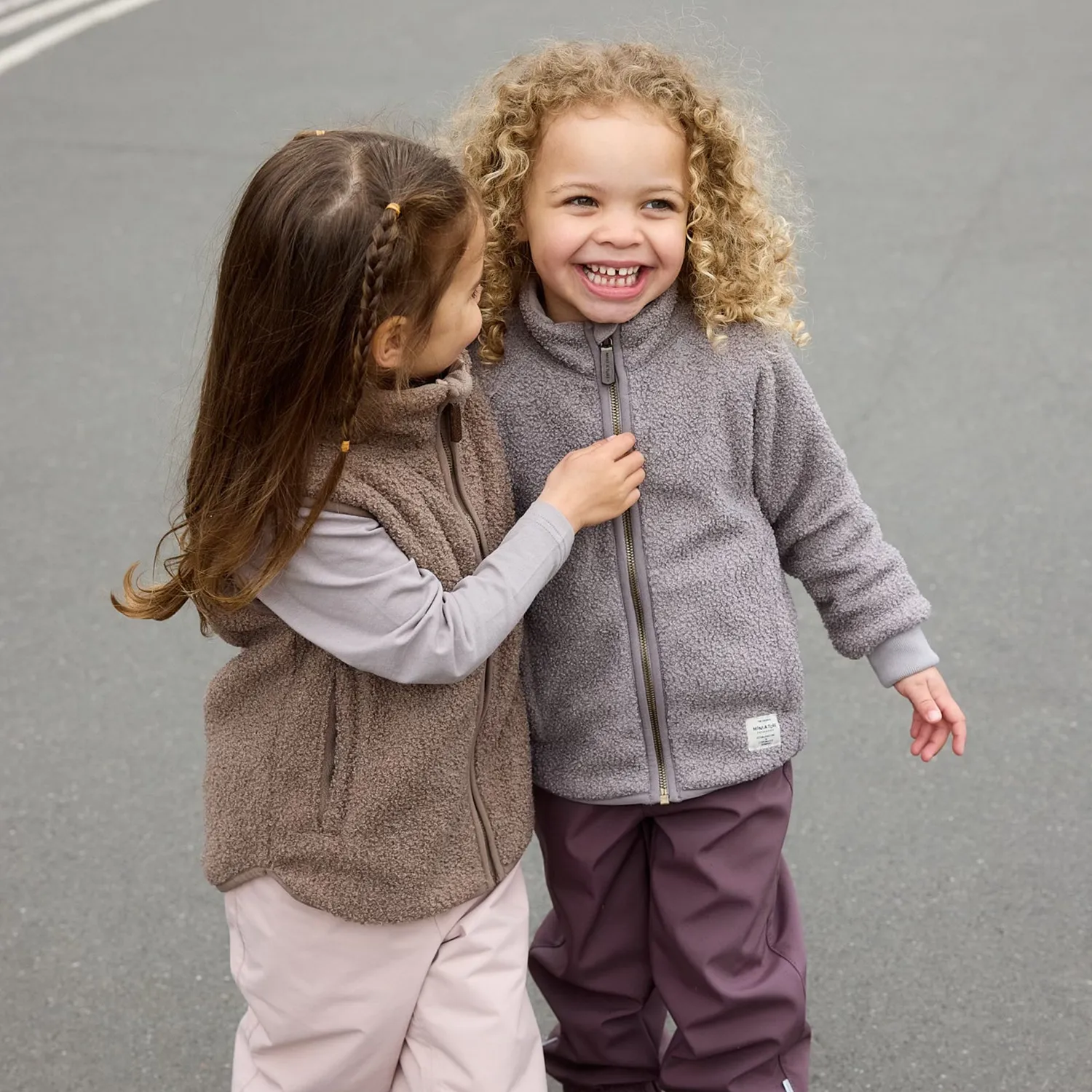 MINI A TURE Cedric teddyfleece jakke Grey Brown varm