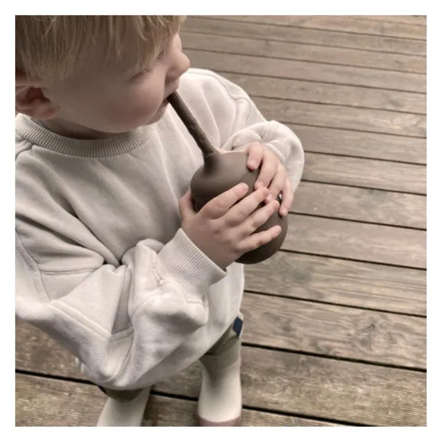 nuuroo Adita silikone kop Acorn med sugerør 230 ml