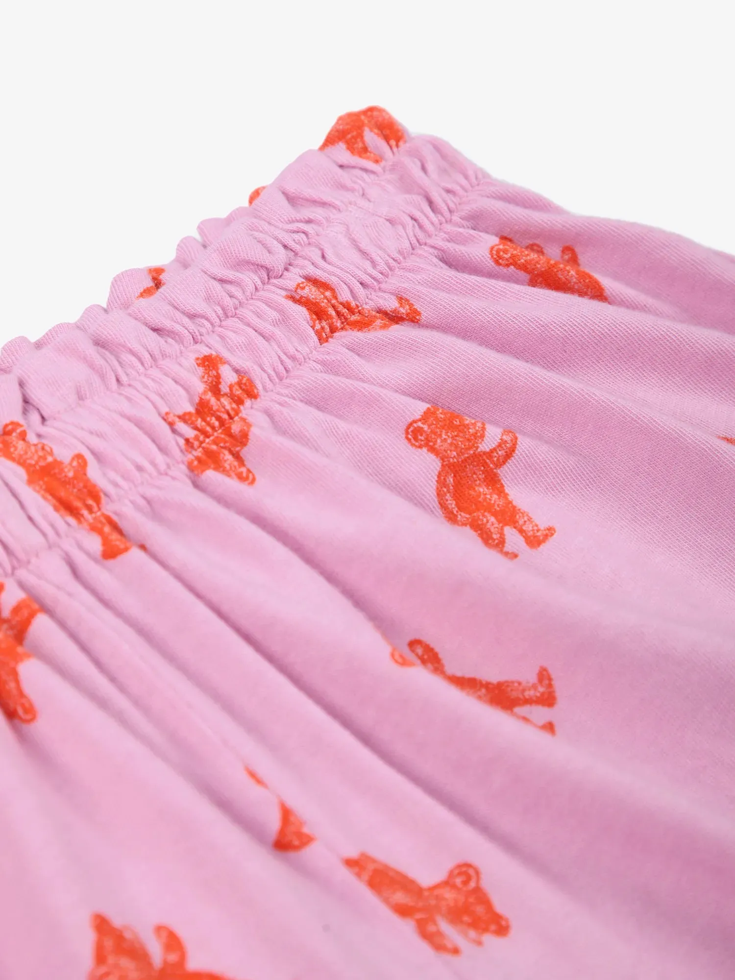 Bobo Choses Softpaw Monster All Over shorts lyserød økologisk bomuld
