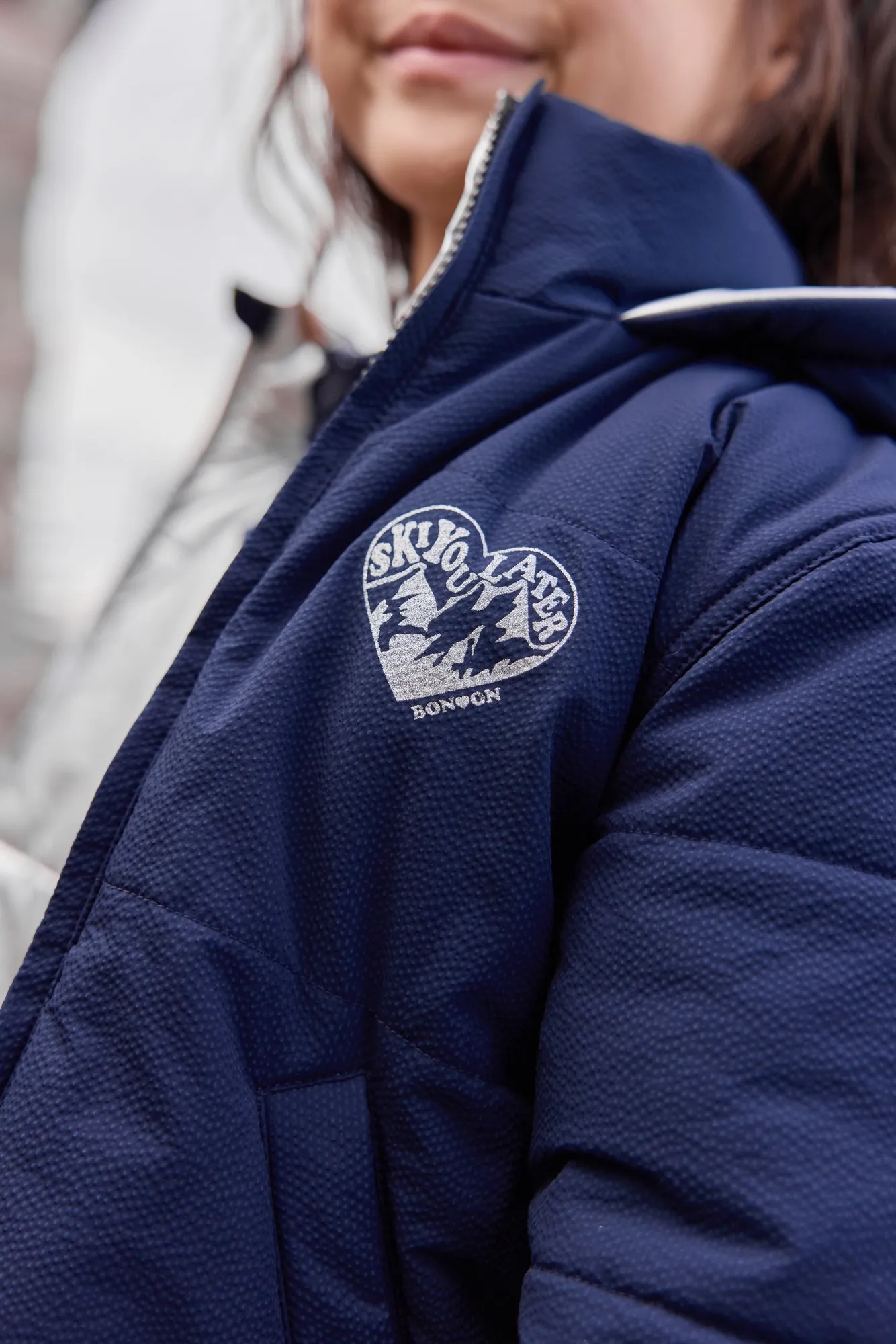 Bonton Moove Sailor Blue dynejakke blå hætte