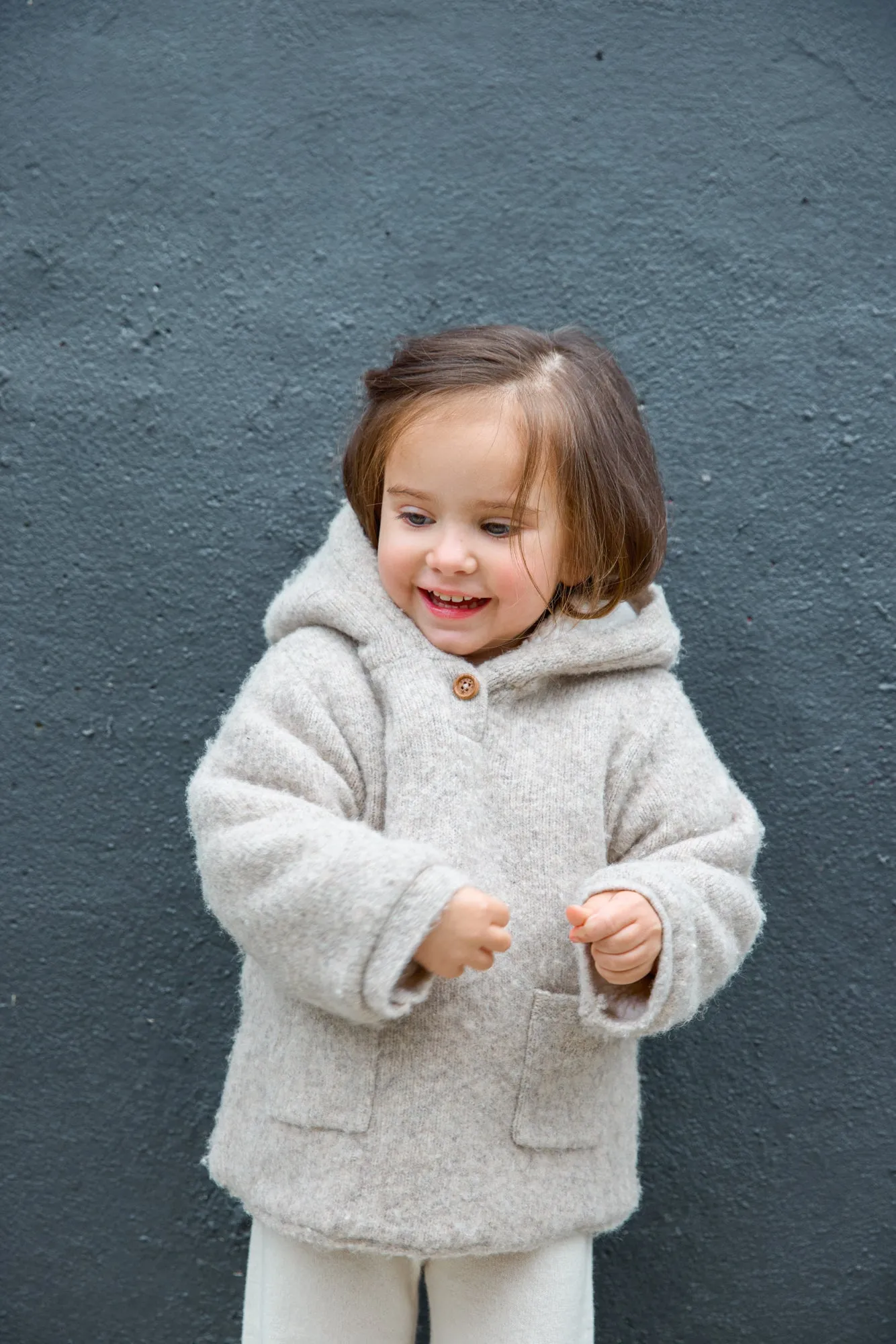 Bonton Pastille Beige Corgi Sherpa poncho baby