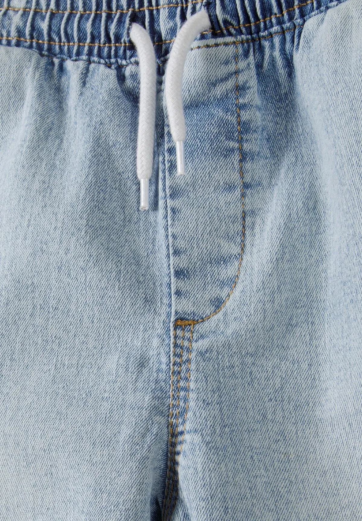 Minoti 42385 cargoshorts lyseblå denim