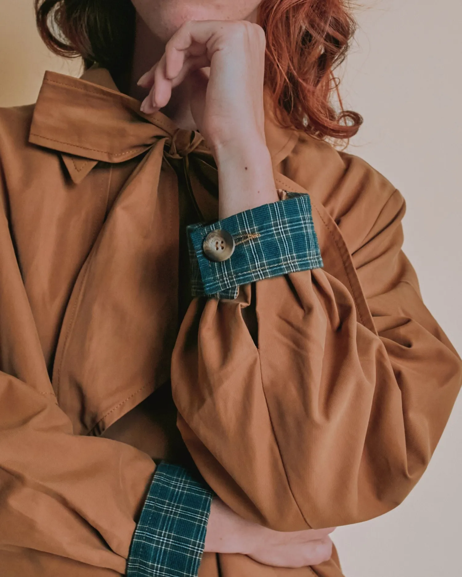 Emile et Ida Eric trenchcoat camel bindekrave