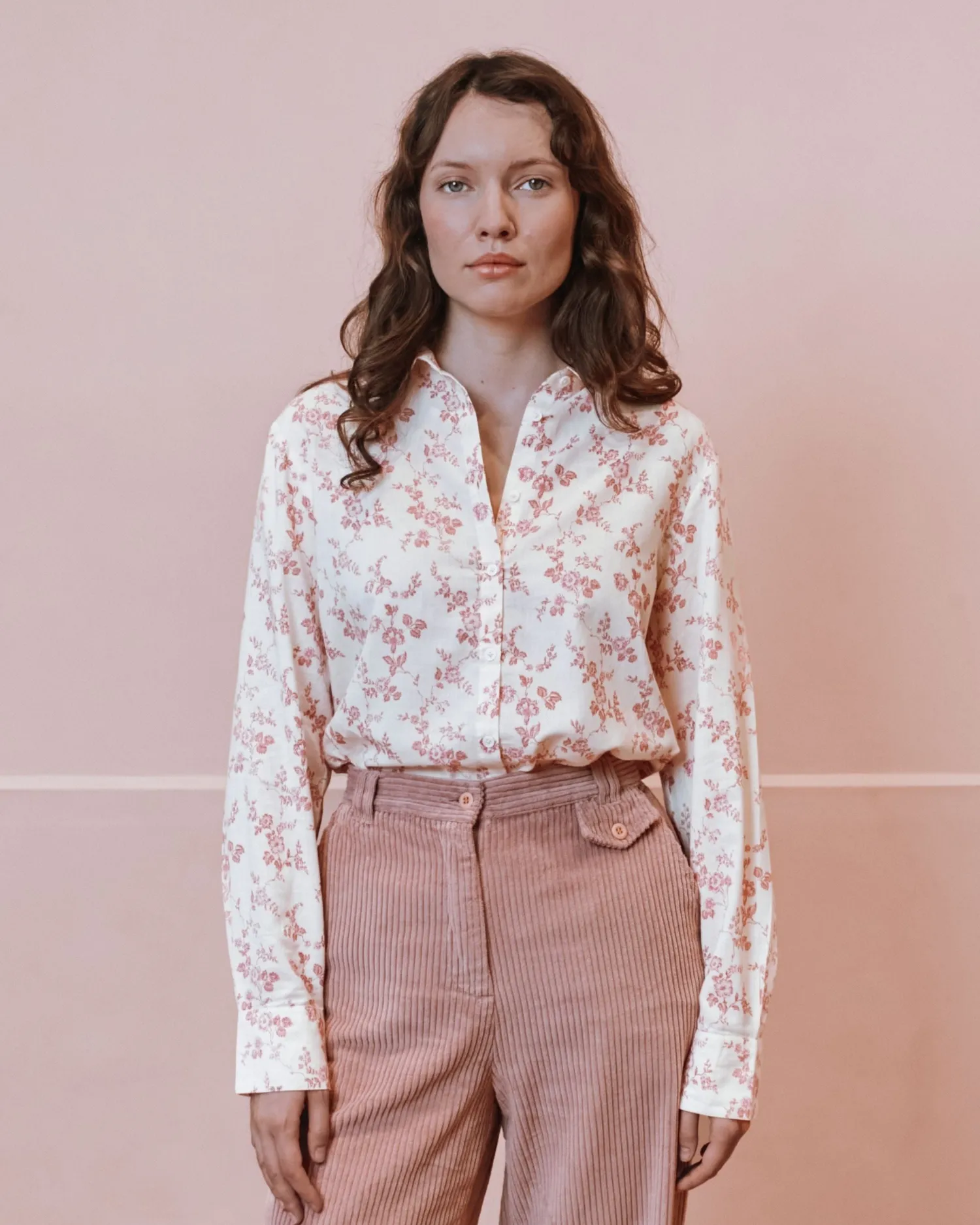 Emile et Ida skjorte ecru blomstret oversize økologisk