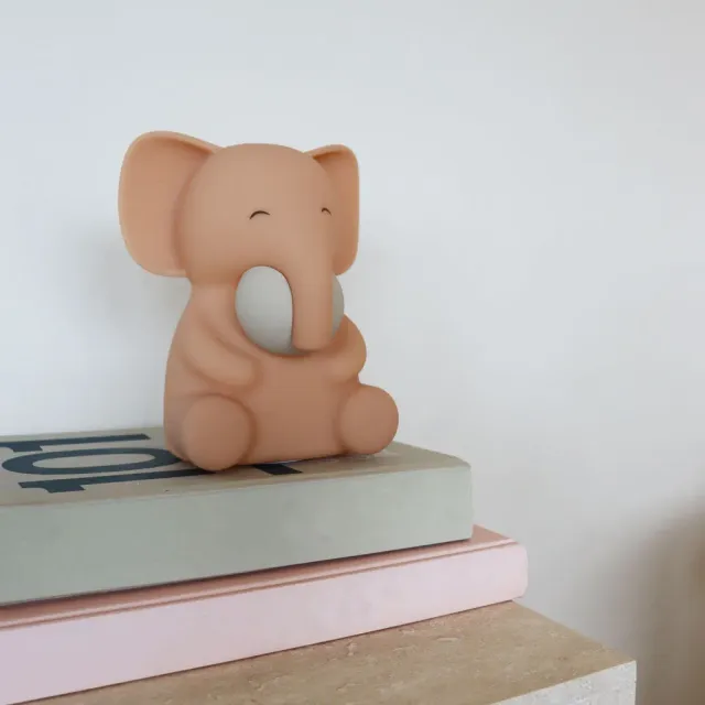 nuuroo Sigge natlampe elefant rose dust silikone