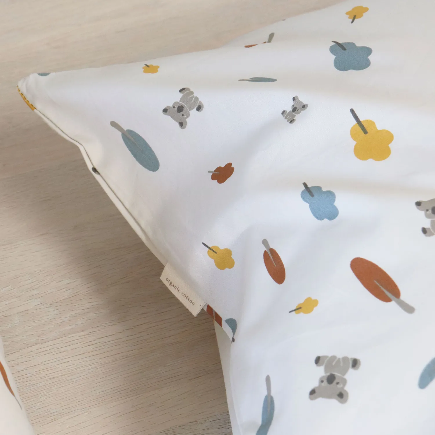 nuuroo Bera junior sengetøj 100x140 Koala percale