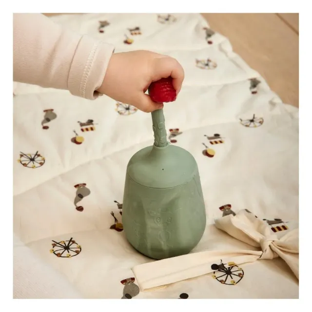 nuuroo Adita silikone kop med sugeroer 230 ml green
