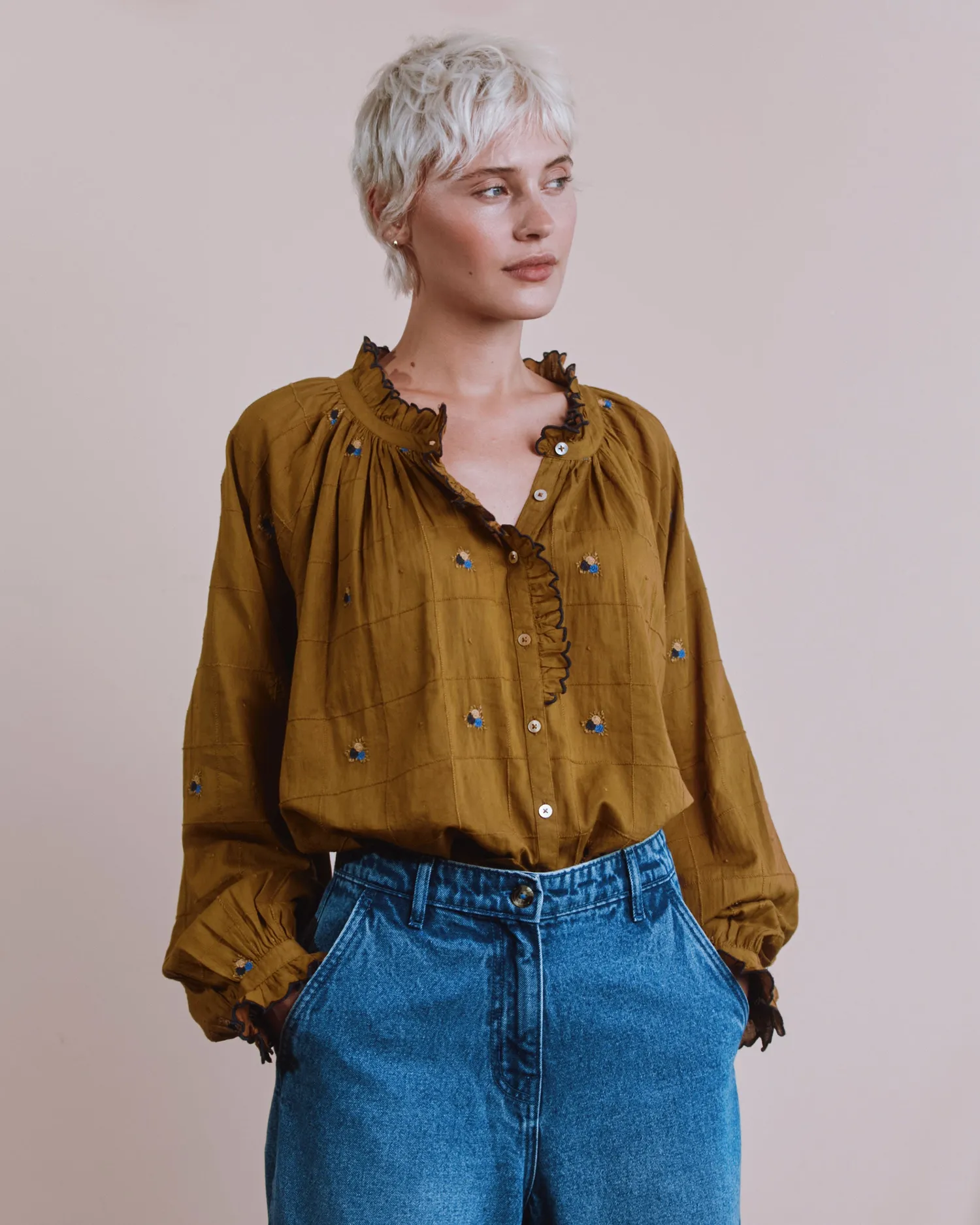 Emile et Ida ELYANA bluse oliven broderet bomuld