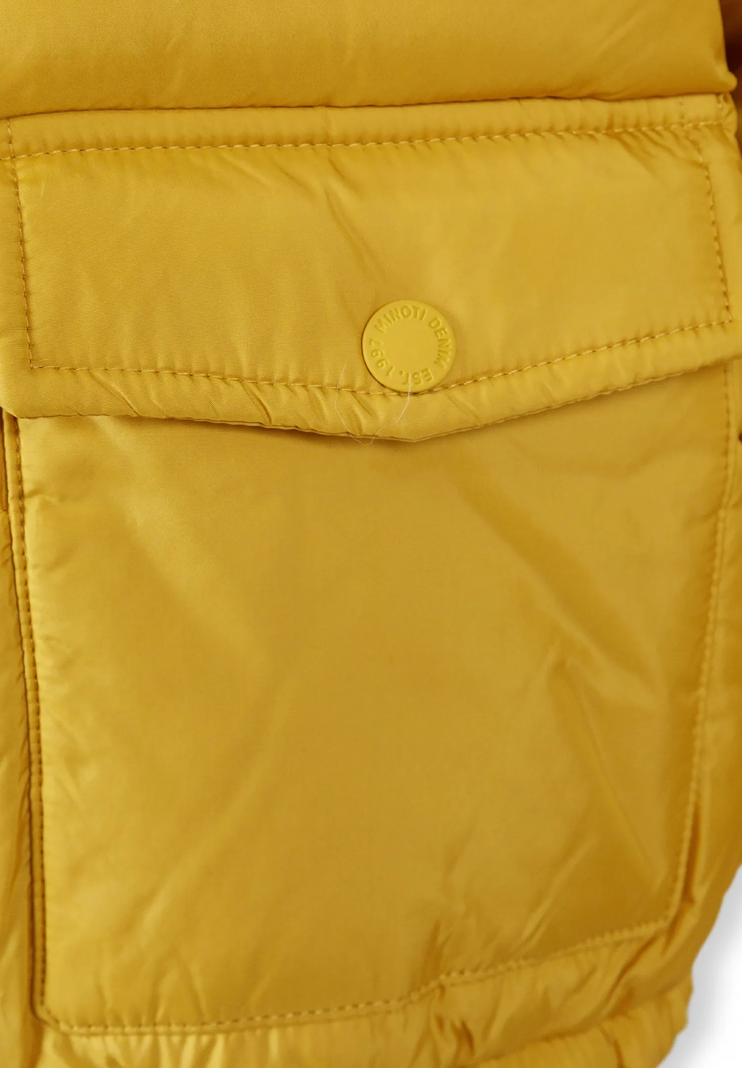 Minoti 43302 dynejakke til drenge sennepsgul polyester