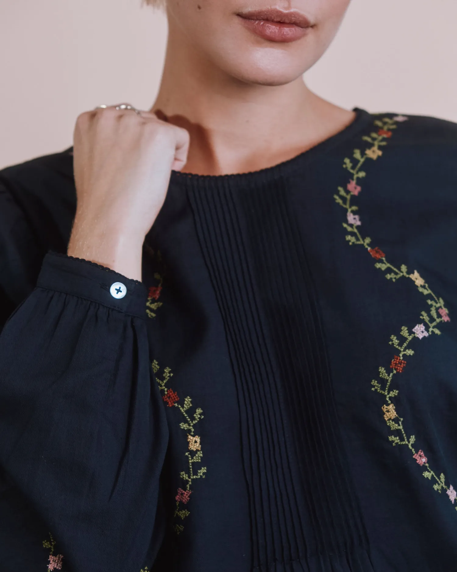 Emile et Ida Estelle bluse sort dame broderet