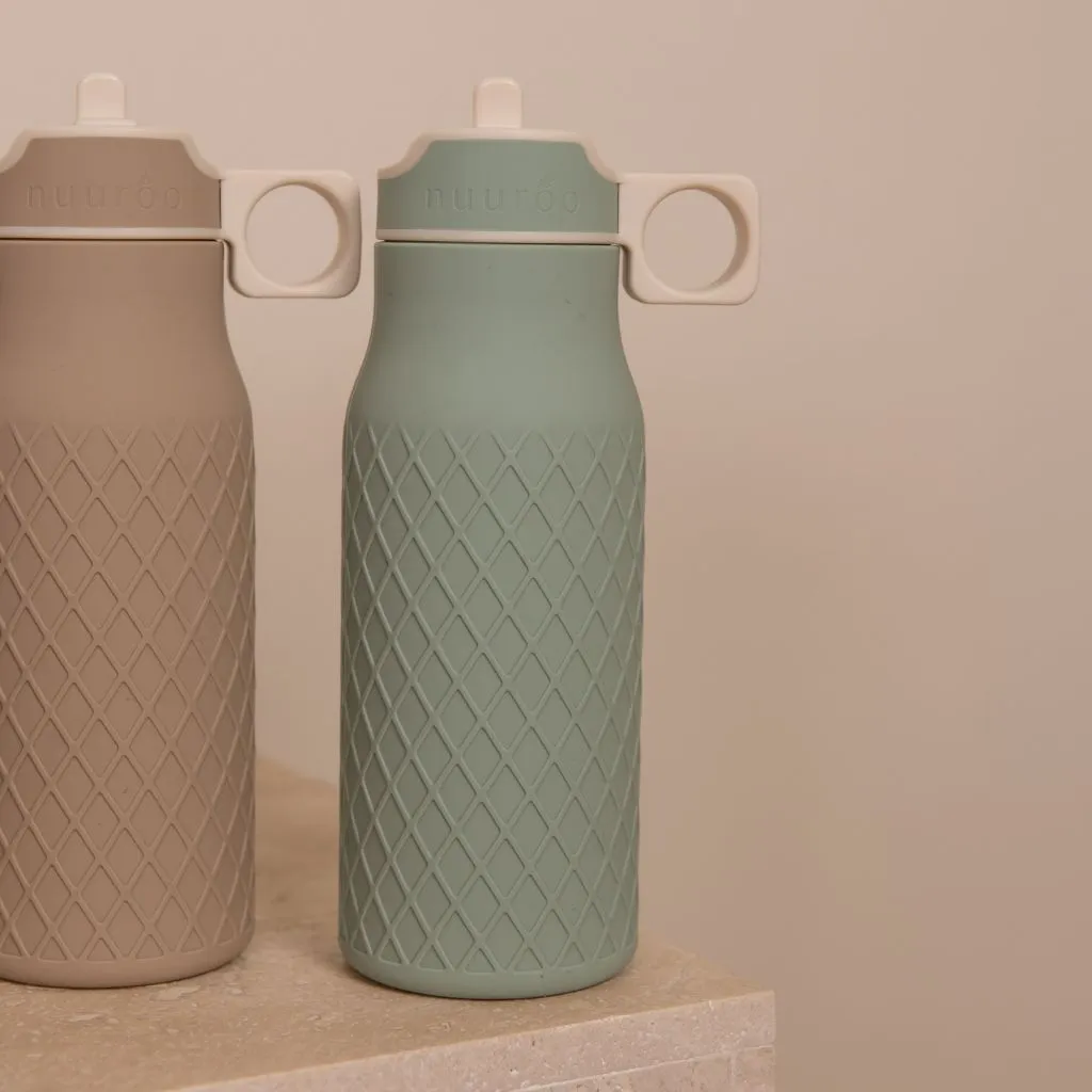 nuuroo Isa silikone drikkedunk 400 ml desert sage