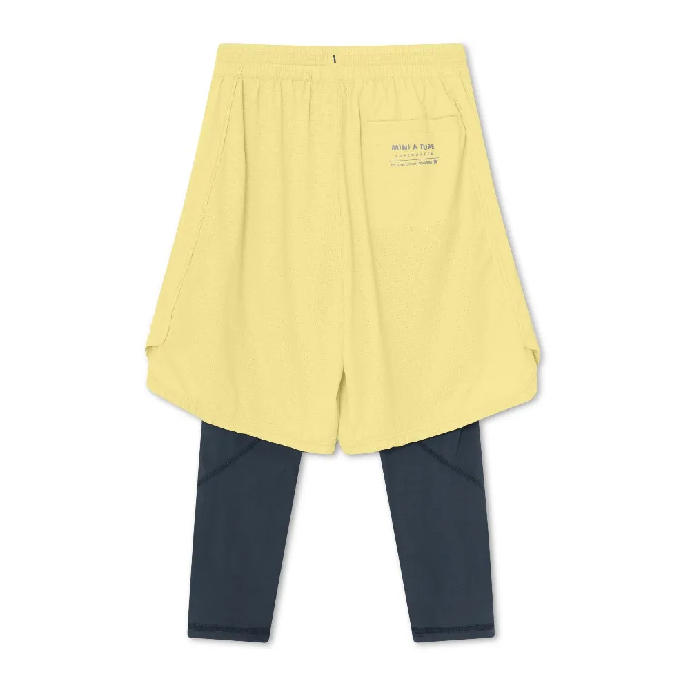 MINI A TURE Matsilas shorts Muted lime med leggings