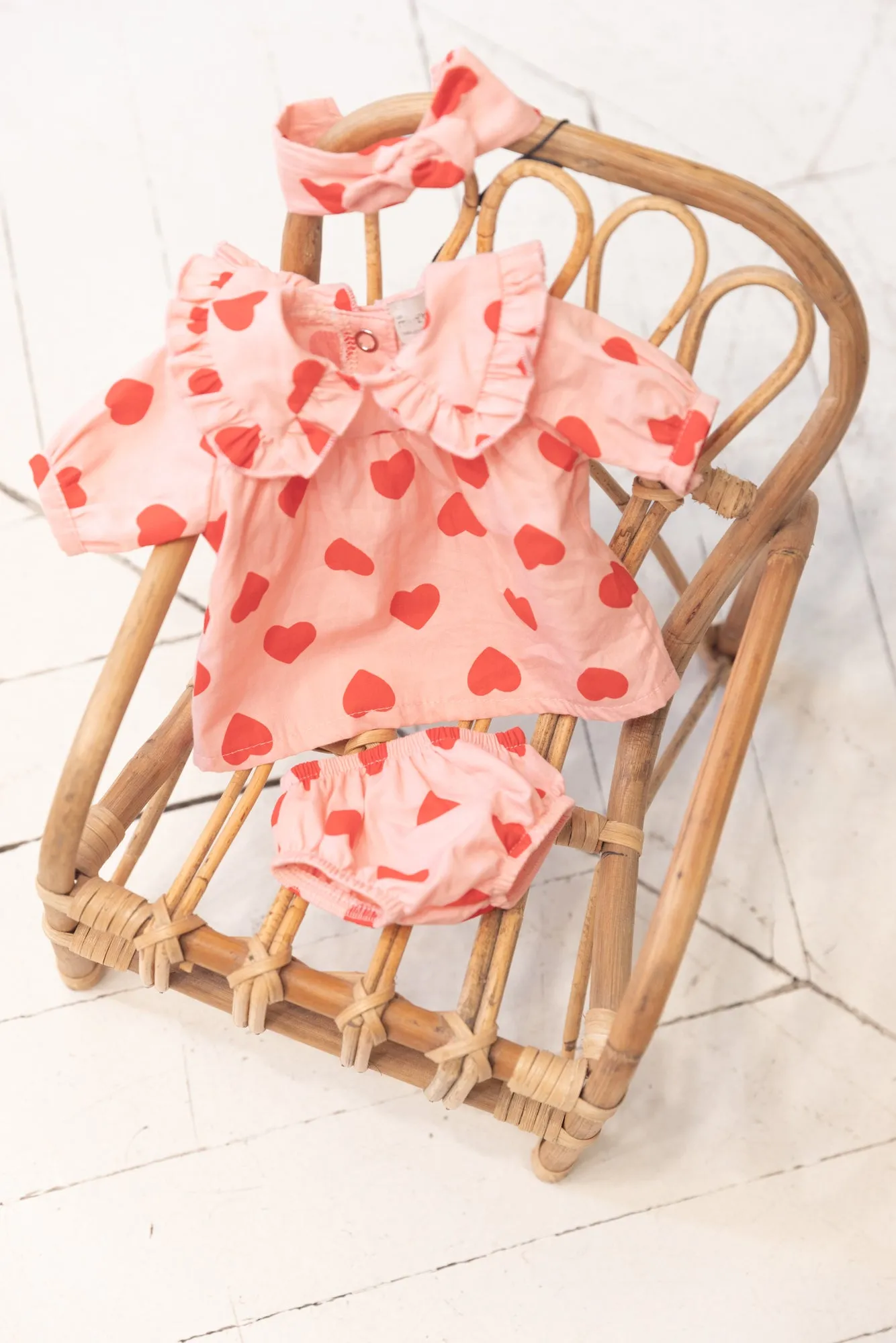 Bonton Karina dukketøj hjerte kjole bloomers