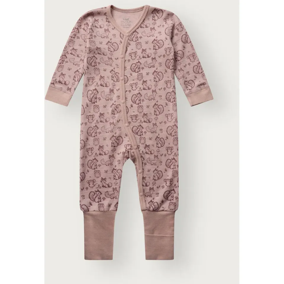 Hust & Claire Mobi Woodland natdragt Dusty Rose merino uld