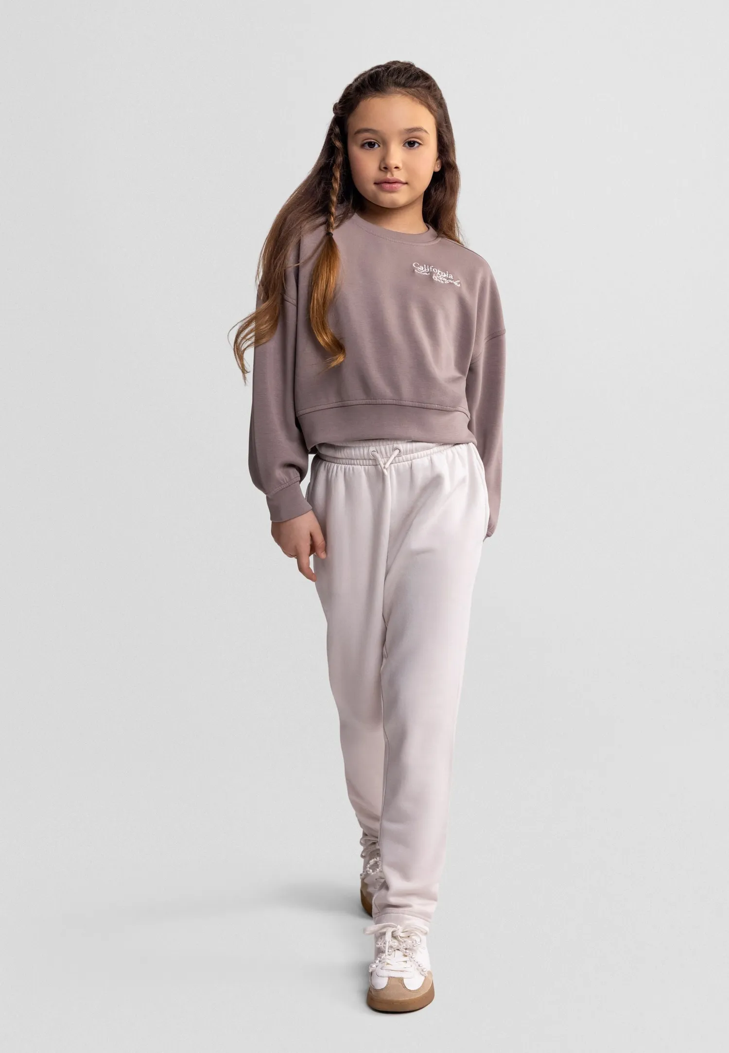 Minoti 44965 sweatshirt brun cropped pige