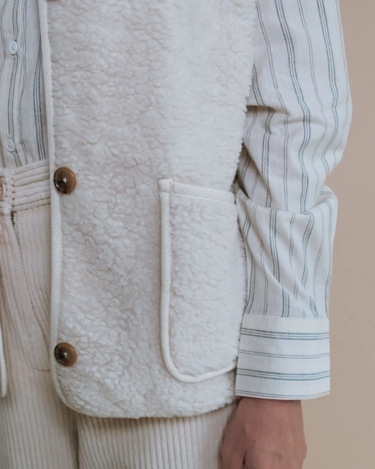 Emile et Ida Eclat vest ecru teddy hætte dame