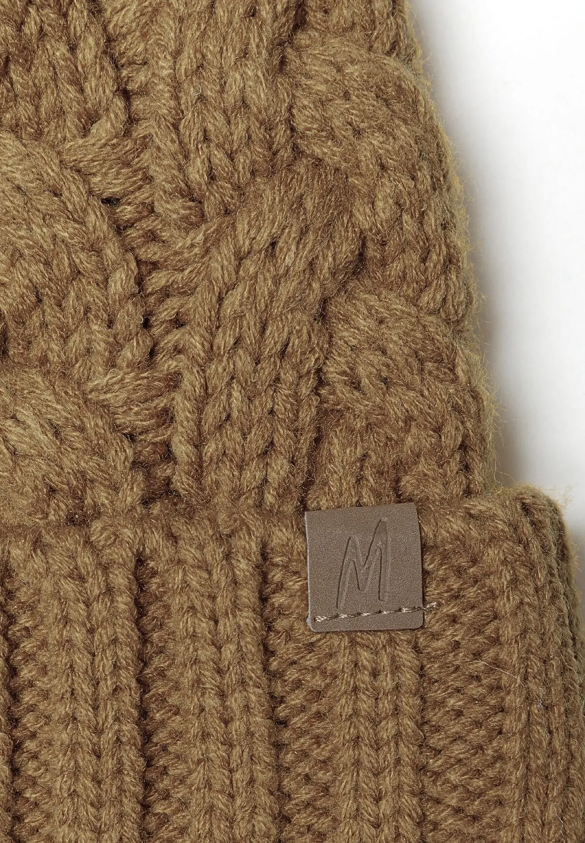 Minoti 41588 hue sand snoninger med kvast