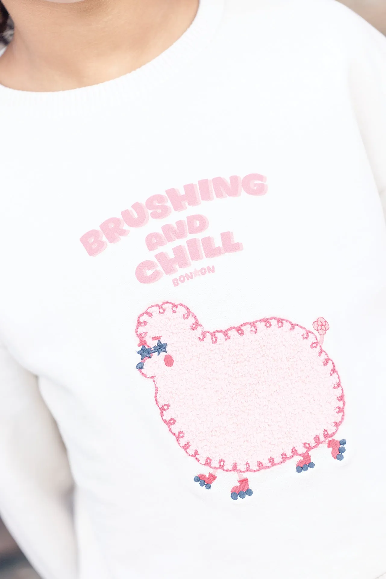 Bonton Lys sweatshirt ecru får brushing pige