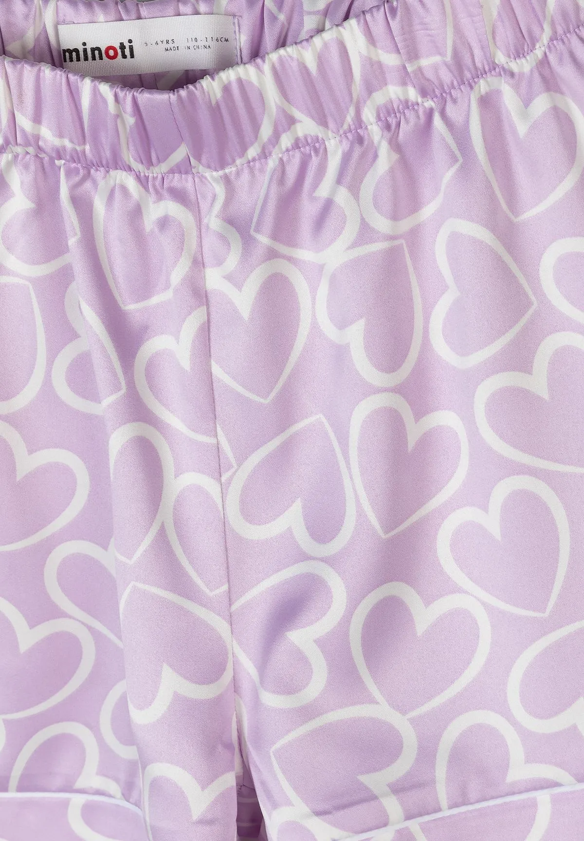 Minoti 44910 pyjamas satin lilla hjerte shorts