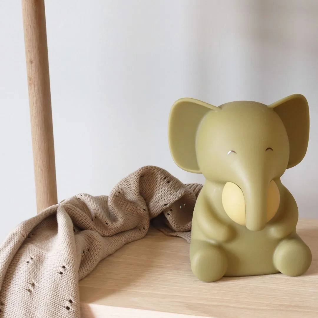 nuuroo Sigge natlampe elefant oliven silikone